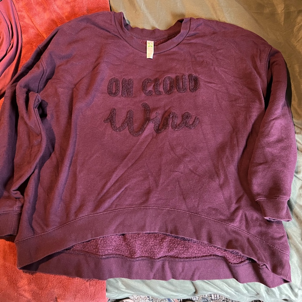 On Cloud Wine high low sweatshirt